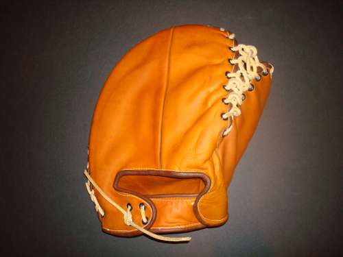 Ripon Basemitt Back